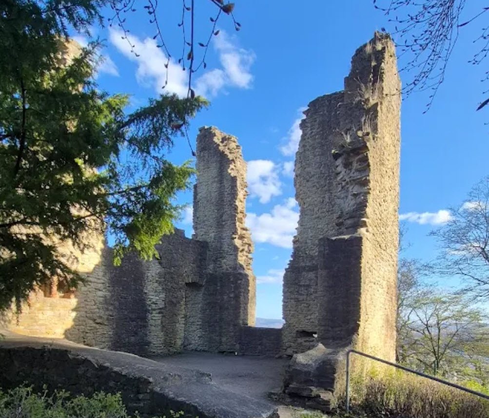 Hohensyburg Burgruine, Dortmund, Germany, Germany